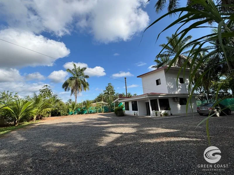 Beachside Income Haven: Dual-Unit Home with Lush Gardens Near Jacó & Manuel Antonio — view 3, Parrita, Costa Rica