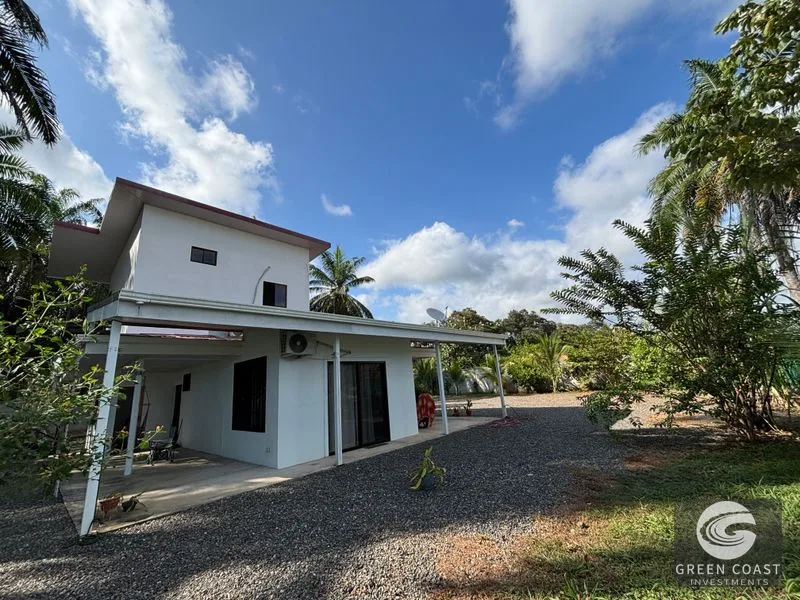 Beachside Income Haven: Dual-Unit Home with Lush Gardens Near Jacó & Manuel Antonio — view 4, Parrita, Costa Rica