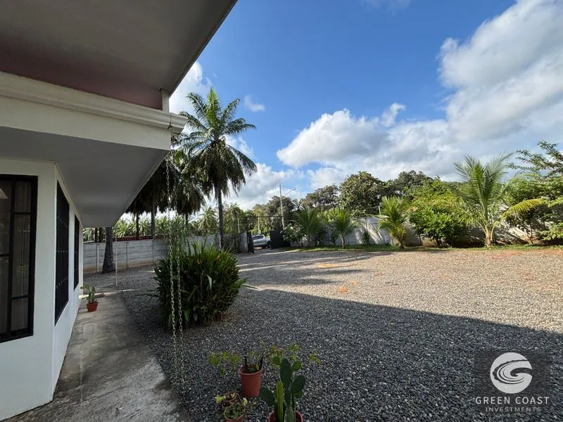 Beachside Income Haven: Dual-Unit Home with Lush Gardens Near Jacó & Manuel Antonio — view 6, Parrita, Costa Rica