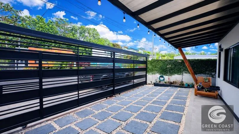 New Modern Home Near Manuel Antonio: Walk to Airport, Short Drive to Beaches & Marina — view 13, Quepos, Costa Rica