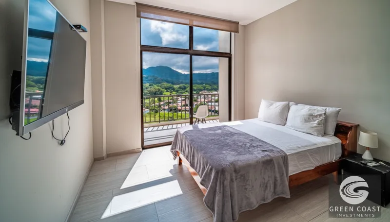 Jaco Bay Penthouse: Luxury 7-Bedroom Oceanview Retreat with Panoramic Views & Resort Amenities — view 12, Jaco, Costa Rica