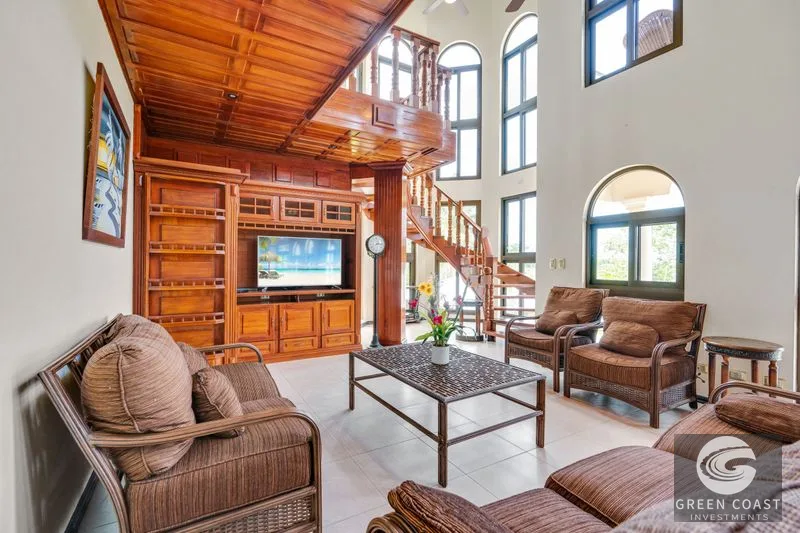 OCEAN VIEW ESTATE HOME WITH GUEST BUNGALOW, CARETAKER HOME, FRUIT TREES, AND WATERFALL – 3.47 ACRES — view 9, Ojochal, Ojochal, Costa Rica