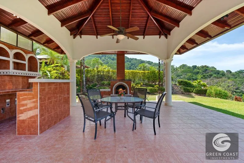 OCEAN VIEW ESTATE HOME WITH GUEST BUNGALOW, CARETAKER HOME, FRUIT TREES, AND WATERFALL – 3.47 ACRES — view 15, Ojochal, Ojochal, Costa Rica