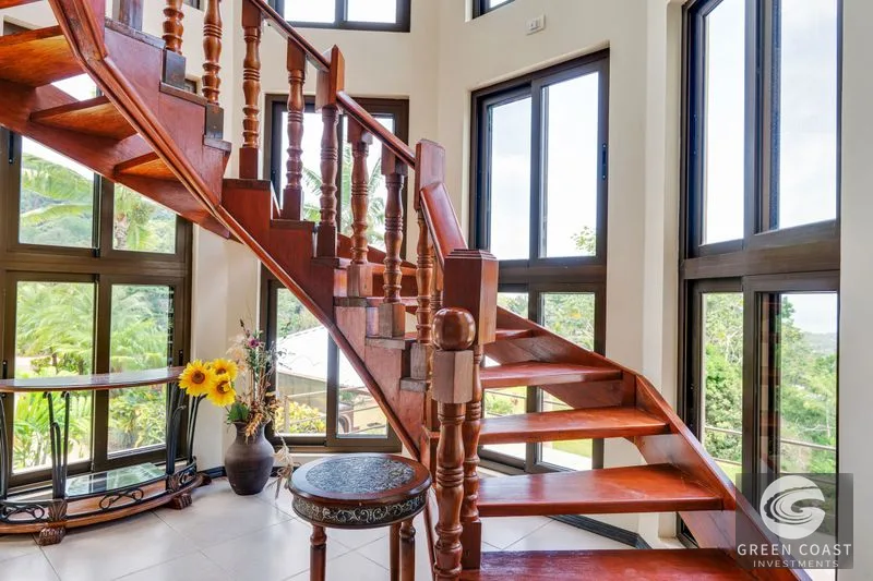OCEAN VIEW ESTATE HOME WITH GUEST BUNGALOW, CARETAKER HOME, FRUIT TREES, AND WATERFALL – 3.47 ACRES — view 23, Ojochal, Ojochal, Costa Rica