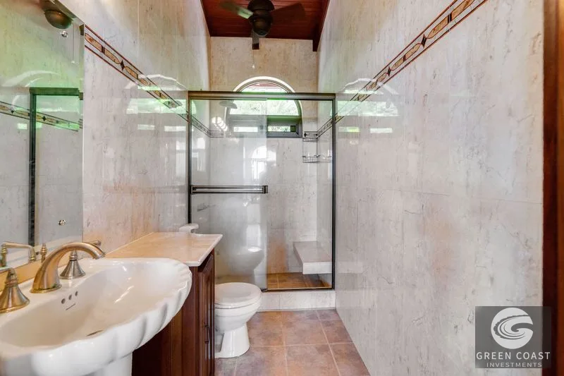 OCEAN VIEW ESTATE HOME WITH GUEST BUNGALOW, CARETAKER HOME, FRUIT TREES, AND WATERFALL – 3.47 ACRES — view 35, Ojochal, Ojochal, Costa Rica