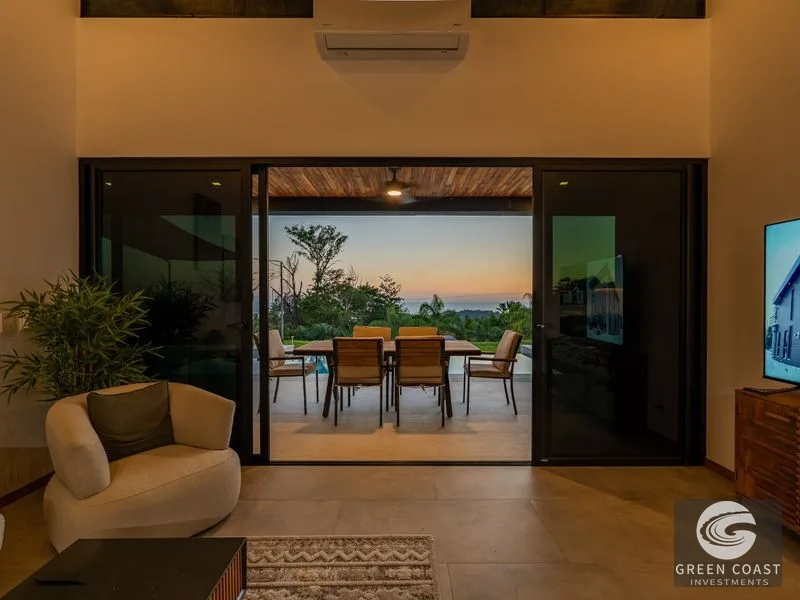 Ojochal Modern Masterpiece: Ocean View Luxury with Infinity Pool & Butterfly Roof — view 2, Ojochal, Ojochal, Costa Rica