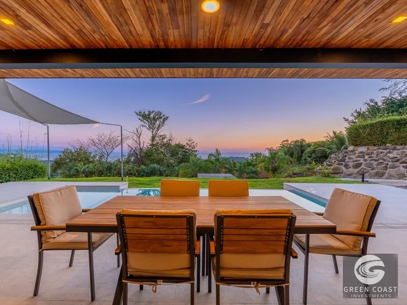 Ojochal Modern Masterpiece: Ocean View Luxury with Infinity Pool & Butterfly Roof — view 9, Ojochal, Ojochal, Costa Rica