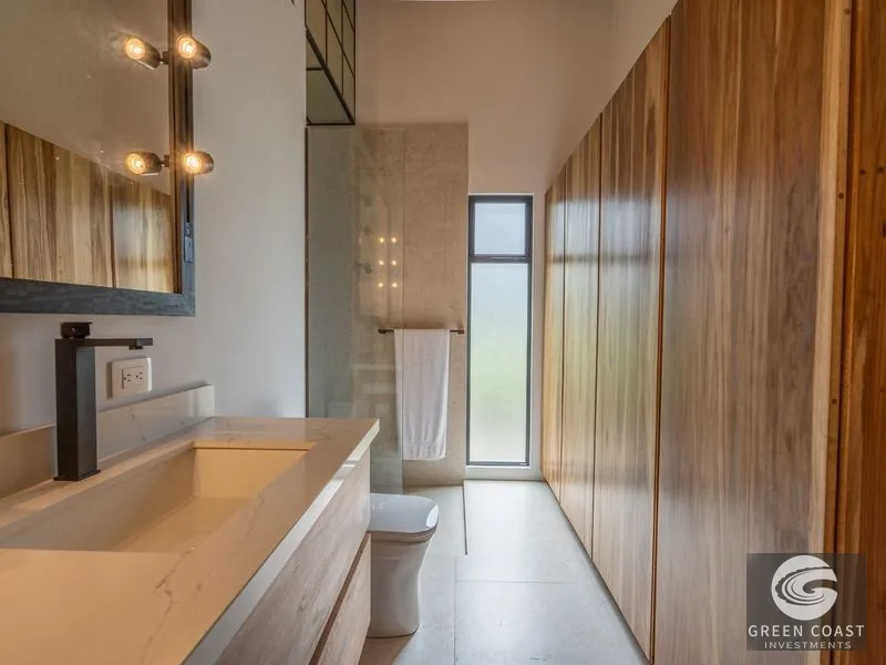 Ojochal Modern Masterpiece: Ocean View Luxury with Infinity Pool & Butterfly Roof — view 38, Ojochal, Ojochal, Costa Rica