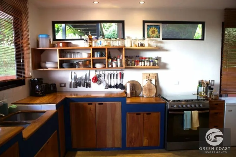 Ojochal Income-Generating Oasis: Ocean View Home + 2 Apartments, Pool & Expansion Potential! — view 17, Ojochal, Ojochal, Costa Rica