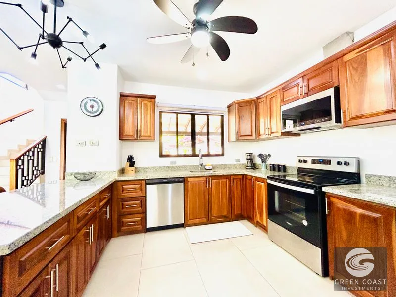 Reduced! Tropical Modern Uvita Home: Private Pool, Furnished, Near Whale's Tail & Town — view 17, Bahía Ballena, Osa, Costa Rica