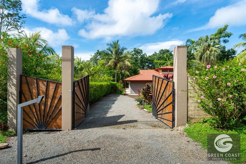 Ojochal Private Oasis: 3 Bed, 3 Bath Home with Pool, Walk to Cafes & Shops — view 8, Ojochal, Ojochal, Costa Rica