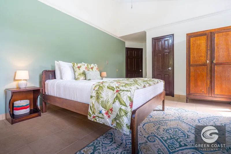 Ojochal Private Oasis: 3 Bed, 3 Bath Home with Pool, Walk to Cafes & Shops — view 49, Ojochal, Ojochal, Costa Rica