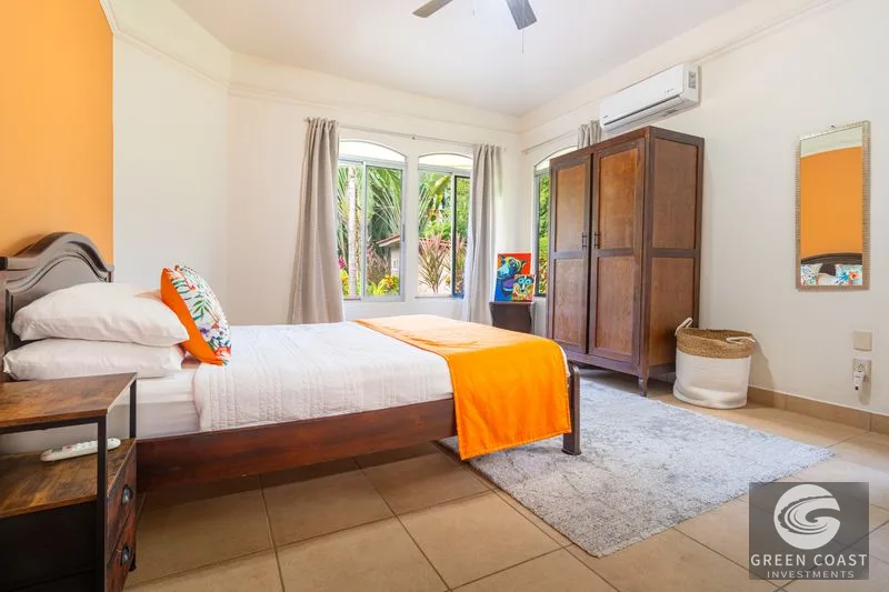 Ojochal Private Oasis: 3 Bed, 3 Bath Home with Pool, Walk to Cafes & Shops — view 55, Ojochal, Ojochal, Costa Rica