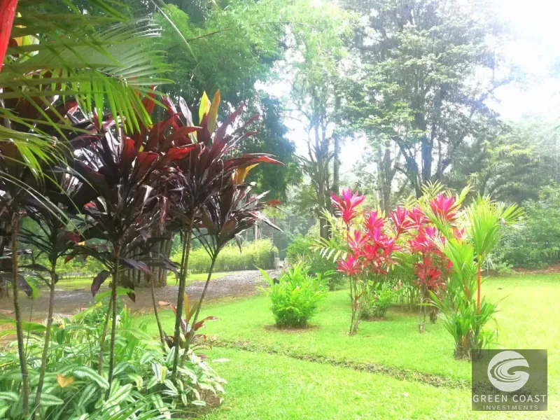Ojochal Main Road Commercial Gem with Studio Villa & Gardens - Walk to Amenities! — view 3, Ojochal, Ojochal, Costa Rica