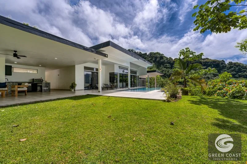 Luxury Ocean View Estate: Infinity Pool, 3.79 Acres, & Solar Power near Manuel Antonio — view 2, Manuel Antonio, Quepos, Costa Rica