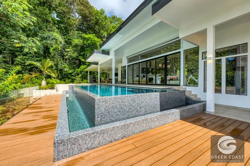Luxury Ocean View Estate: Infinity Pool, 3.79 Acres, & Solar Power near Manuel Antonio — view 4, Manuel Antonio, Quepos, Costa Rica