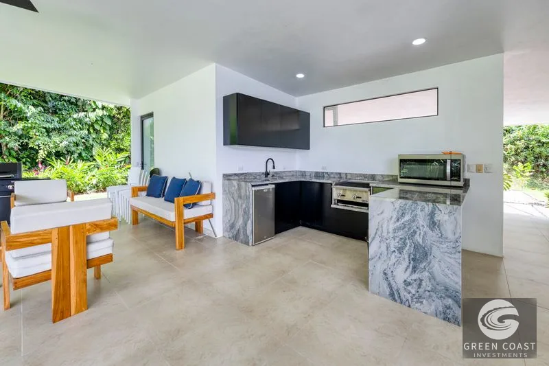 Luxury Ocean View Estate: Infinity Pool, 3.79 Acres, & Solar Power near Manuel Antonio — view 12, Manuel Antonio, Quepos, Costa Rica
