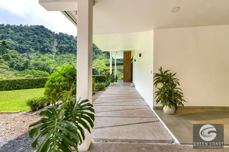 Luxury Ocean View Estate: Infinity Pool, 3.79 Acres, & Solar Power near Manuel Antonio — view 23, Manuel Antonio, Quepos, Costa Rica