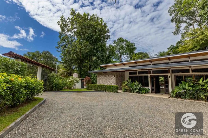 Private In-Town Location Move-In Ready Contemporary Home with a Prime Location — view 1, Ojochal, Osa, Costa Rica