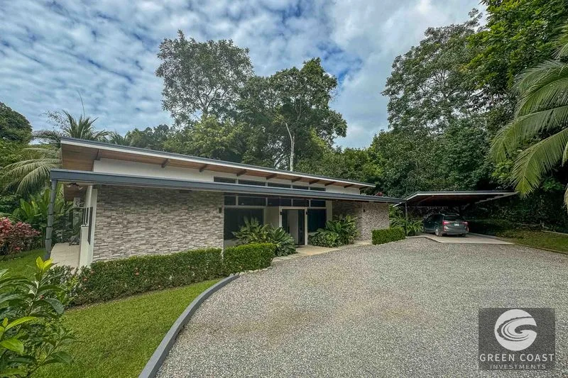 Private In-Town Location Move-In Ready Contemporary Home with a Prime Location — view 2, Ojochal, Osa, Costa Rica