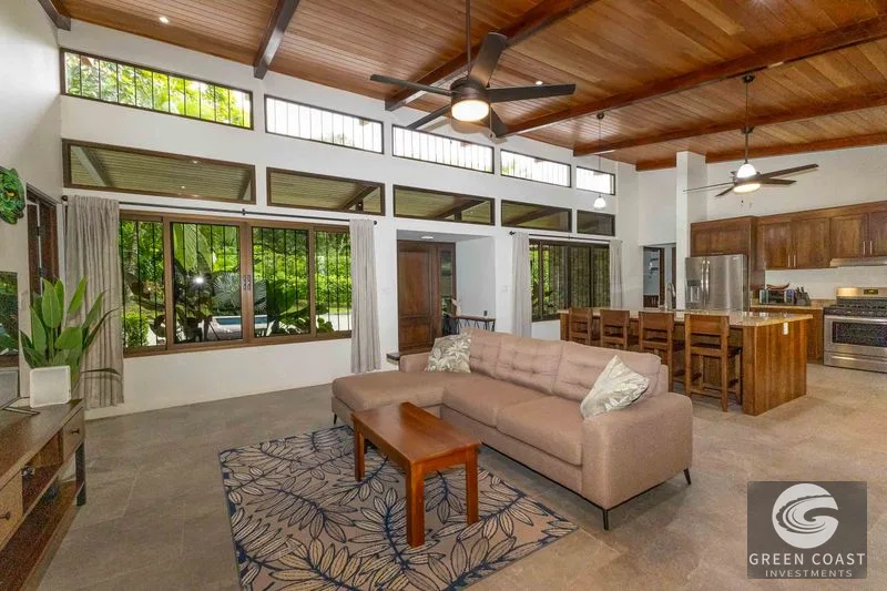 Private In-Town Location Move-In Ready Contemporary Home with a Prime Location — view 9, Ojochal, Osa, Costa Rica