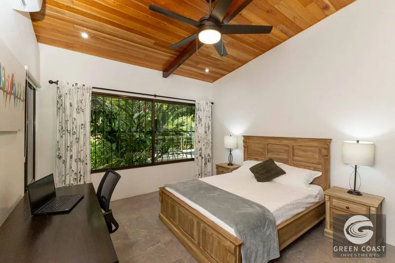 Private In-Town Location Move-In Ready Contemporary Home with a Prime Location — view 14, Ojochal, Osa, Costa Rica