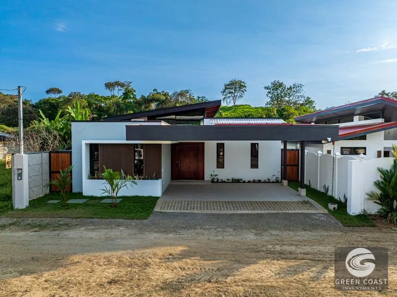Uvita Modern Oasis: 3BR Villa with Pool, Smart Home Tech & Airbnb Ready — view 6, Bahía Ballena, Osa, Costa Rica