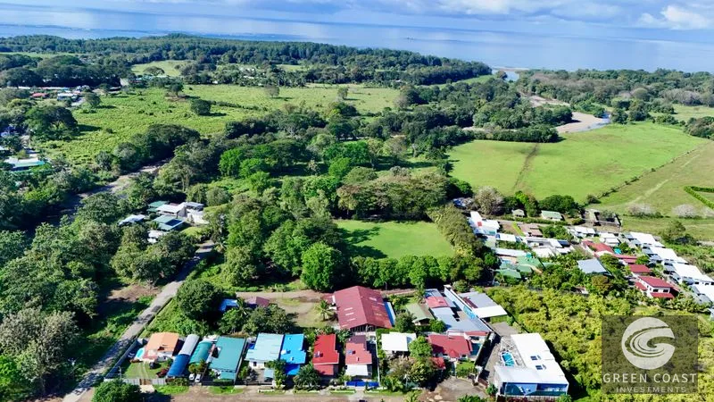 Uvita Modern Oasis: 3-Bed Home, Pool, Walk to Beach & Town – Perfect for Living or Airbnb! — view 12, Bahía Ballena, Osa, Costa Rica