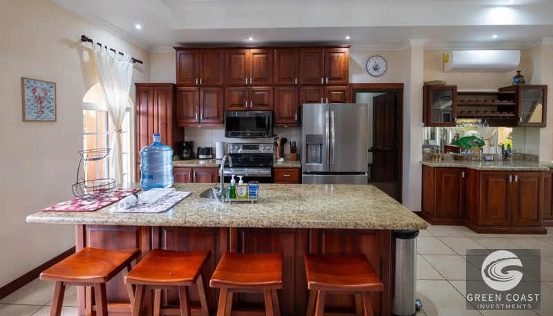 Costa del Sol: Furnished 3-Bed Home, Large Lot, Pool & Garage – Steps to Beach! — view 12, Esterillos, Parrita, Costa Rica