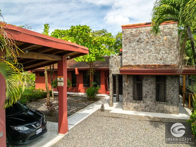 Titled Beachlover's Paradise! 3 Master Bed Compund w Pool, Loft, Extra Lot — view 4, Jacó, Costa Rica