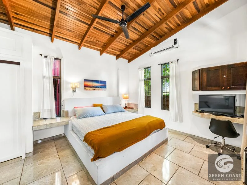 Titled Beachlover's Paradise! 3 Master Bed Compund w Pool, Loft, Extra Lot — view 7, Jacó, Costa Rica