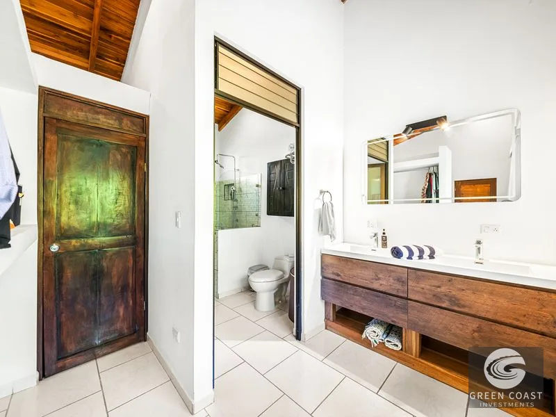 Titled Beachlover's Paradise! 3 Master Bed Compund w Pool, Loft, Extra Lot — view 12, Jacó, Costa Rica