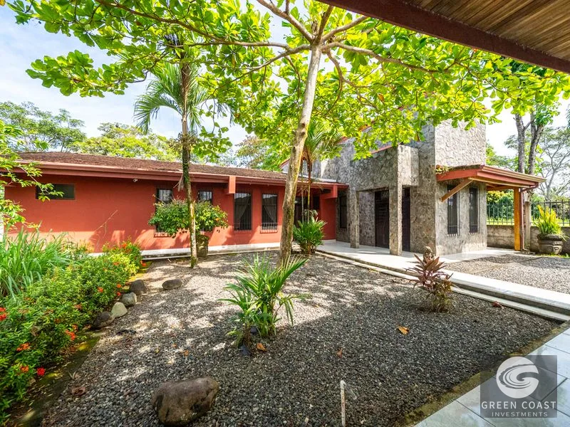 Titled Beachlover's Paradise! 3 Master Bed Compund w Pool, Loft, Extra Lot — view 27, Jacó, Costa Rica