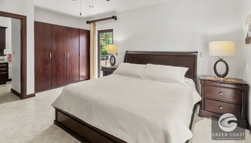 Oceanfront Luxury Condo in Jaco: 3 Beds, Beachfront, Pool & Sunset Views — view 15, Jaco, Costa Rica