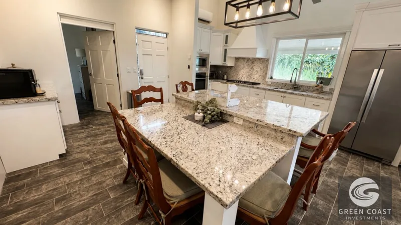 Modern Home & Income Apartment Near La Fortuna - Insulated Comfort & Prime Location — view 2, La Fortuna, San Carlos, Costa Rica