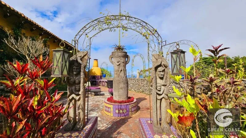 Luxury Hilltop Estate: Ocean & Mountain Views, Income Suites, San Ramón — view 7, Call Morales, San Ramón, Costa Rica