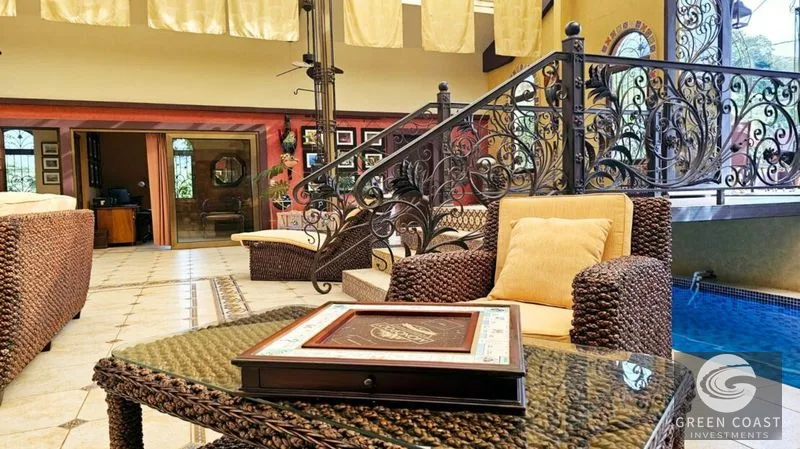 Luxury Hilltop Estate: Ocean & Mountain Views, Income Suites, San Ramón — view 14, Call Morales, San Ramón, Costa Rica