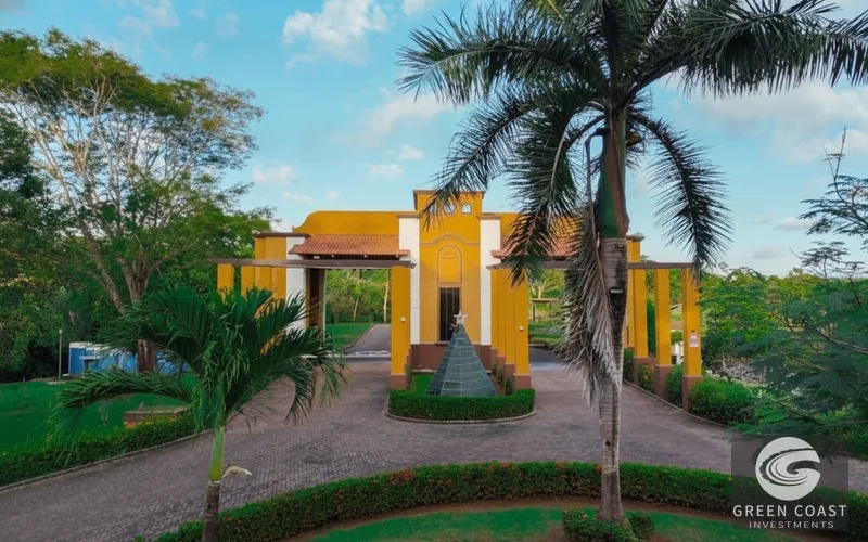 Prime Flat Lot in Gated Community Near Esterillos Beach – Ready for Your Dream Home! — view 14, Jacó, Costa Rica