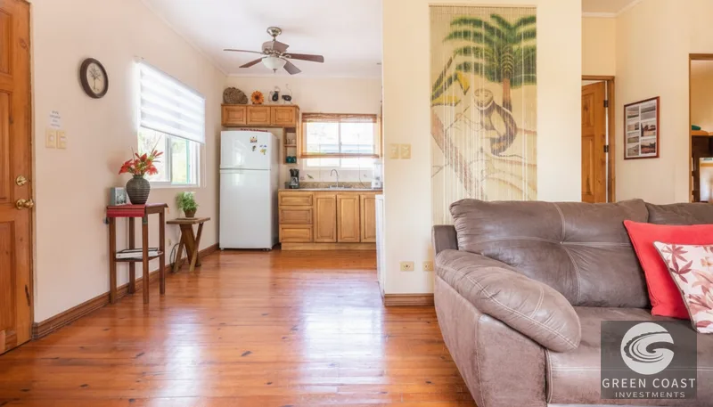Beachfront Bungalow in Playa Hermosa: Gated, Furnished, & Income-Ready with Pool & Office — view 6, Jacó, Costa Rica