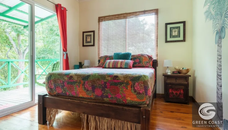 Beachfront Bungalow in Playa Hermosa: Gated, Furnished, & Income-Ready with Pool & Office — view 9, Jacó, Costa Rica