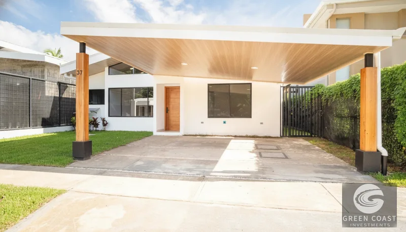 Playa Hermosa: Modern 3-Bed Home with Private Pool in Gated Community - Near World-Class Surf! — view 3, Jacó, Costa Rica