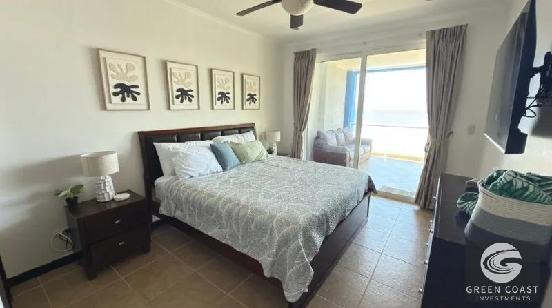 Luxury Oceanfront Condo: Panoramic Jacó Views, Beachfront Living & Investment Potential — view 6, Garabito, Costa Rica