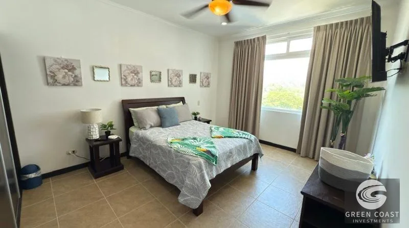 Luxury Oceanfront Condo: Panoramic Jacó Views, Beachfront Living & Investment Potential — view 7, Garabito, Costa Rica