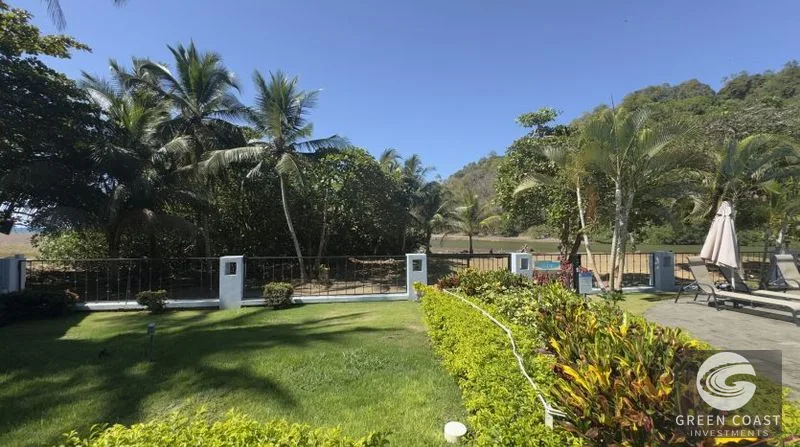 Prime Oceanfront Condo in Jacó Beach — view 4, Jacó, Costa Rica