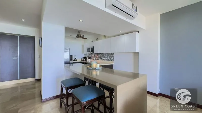 Prime Oceanfront Condo in Jacó Beach — view 12, Jacó, Costa Rica