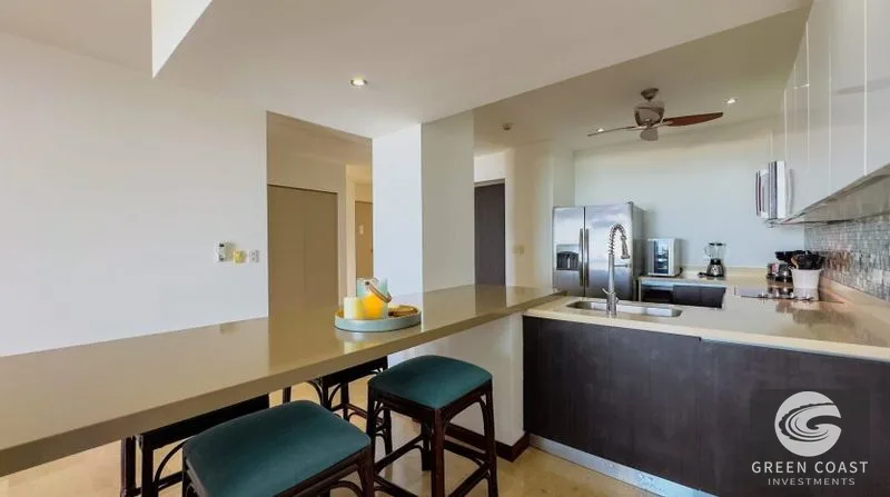 Prime Oceanfront Condo in Jacó Beach — view 14, Jacó, Costa Rica
