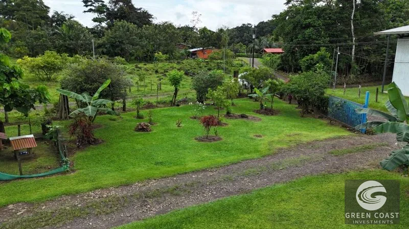 3-BR Sustainable Oasis on 0.48 Acres with Lush Fruit Orchards in San Ramon — view 2, San Ramón, Costa Rica