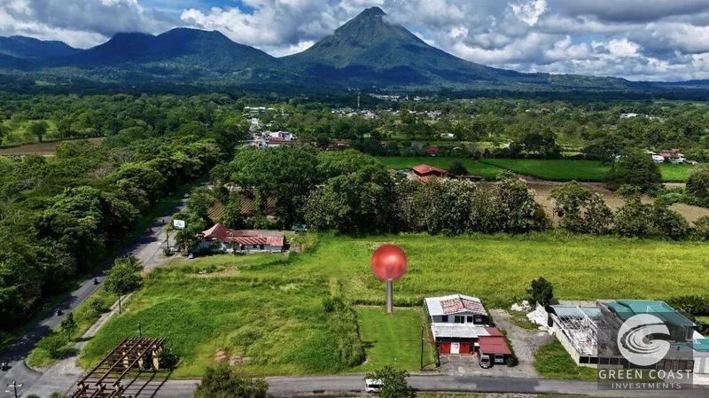 Prime 529m² Ready-to-Build Lot in Downtown La Fortuna – Ideal for Luxury Home or Commercial Project — view 2, La Fortuna, San Carlos, Costa Rica