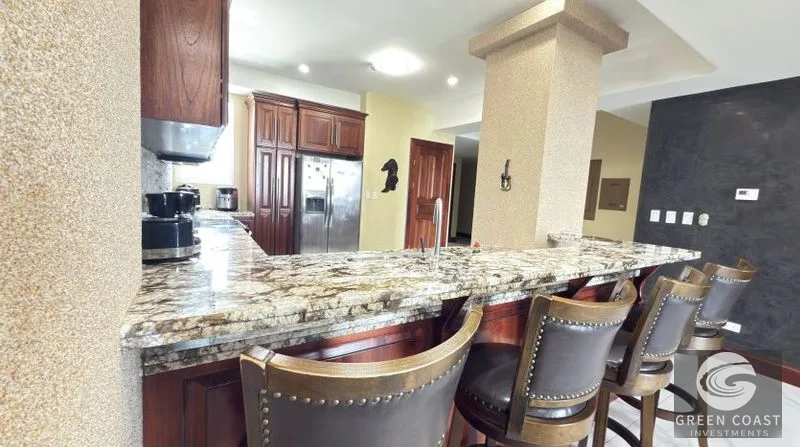 Jaco Beach Oceanfront Condo: Stunning 5th-Floor Views & Luxury Finishes at Breakwater Point — view 7, Jacó, Costa Rica