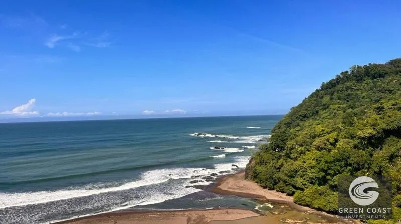Jaco Beach Oceanfront Penthouse: Customizable 4-Bed Luxury Oasis with Private Rooftop — view 7, Jacó, Costa Rica